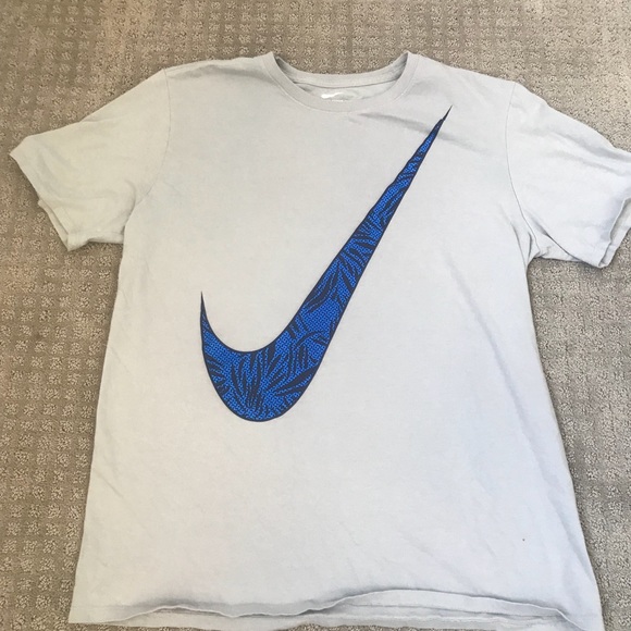 Nike Other - Nike T Shirt sz Large